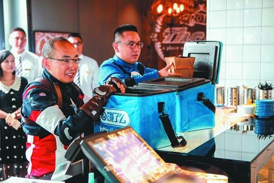 從校園出生融資12.5億的餓了么，看校園外賣市場|餐飲界