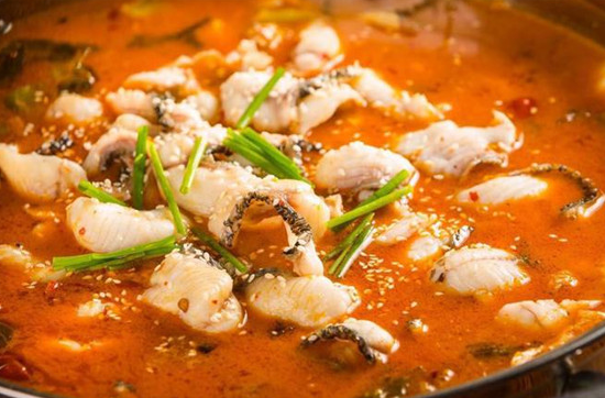 從開業(yè)連虧20天到日賣三千份酸菜魚，他如何做到？|餐飲界