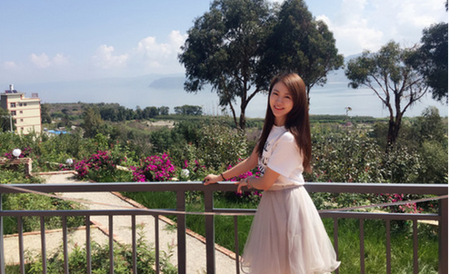 “重慶砂鍋妹”謝璐遙：誰(shuí)說(shuō)女廚師不能青春靚麗？|餐飲界