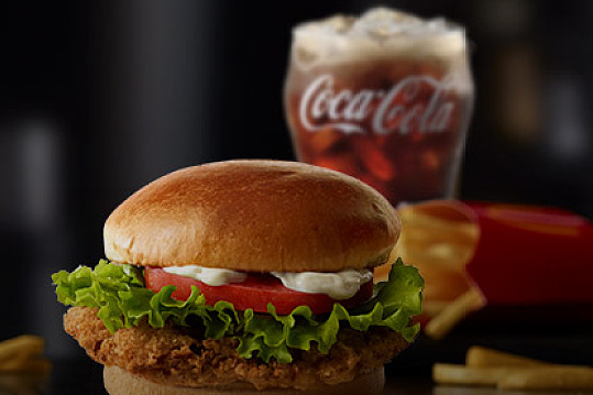 麥當勞變身金拱門，餐企改名背后的決定因素是什么？