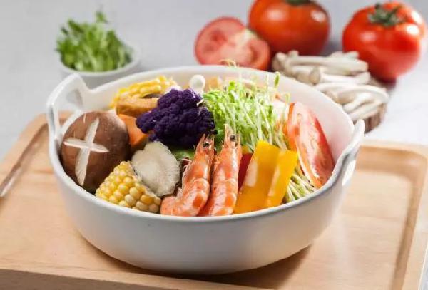 從20㎡街邊店起家，為什么這碗麻辣燙獲融資千萬？|餐飲界