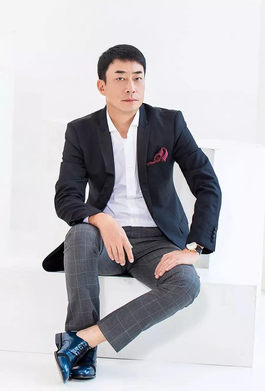 他開8種不同業(yè)態(tài)餐廳，每一家都很火，他到底靠什么？