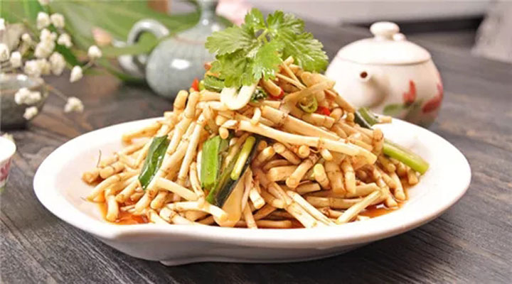 作為美食新食尚，春天吃野菜我們要注意哪些事項(xiàng)呢