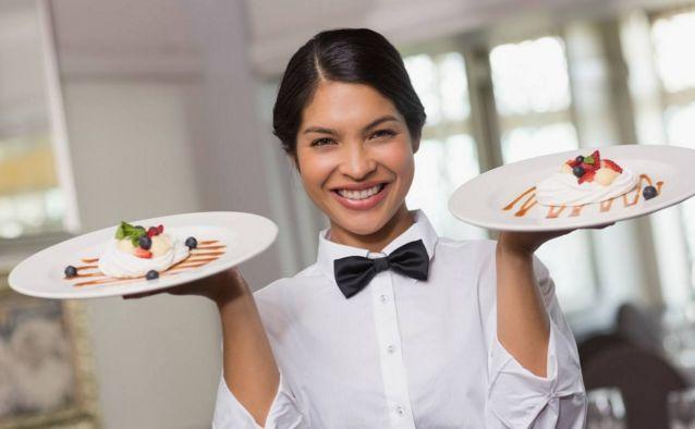 餐廳員工總是不愛笑？這樣培訓(xùn)員工發(fā)自內(nèi)心微笑服務(wù)！|餐飲界