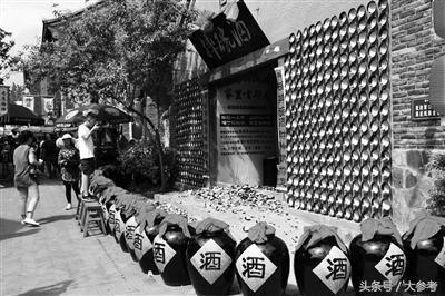 網(wǎng)紅“退燒”，山寨“摔碗酒”生意慘淡難逃“短命”魔咒|餐飲界