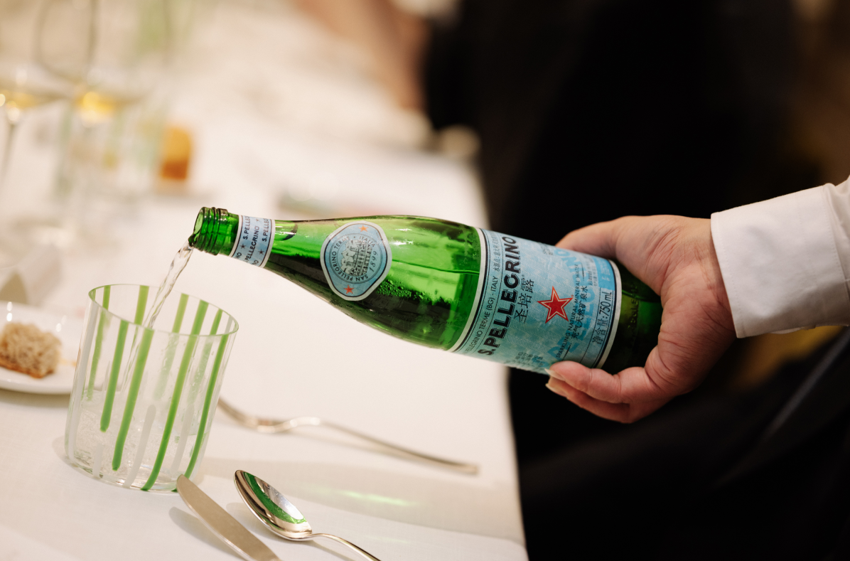 意大利星級佐餐水「圣培露」是如何風靡全球的？ 走進“佐餐星選 意享美味”的迷人故事|餐飲界