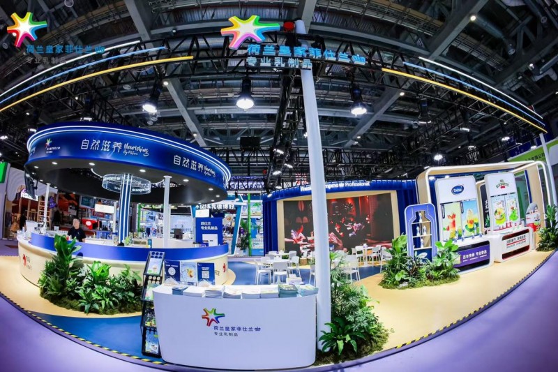 “自然滋養(yǎng)，煥新靈感”——菲仕蘭專(zhuān)業(yè)乳制品亮相HOTELEX 2025|餐飲界